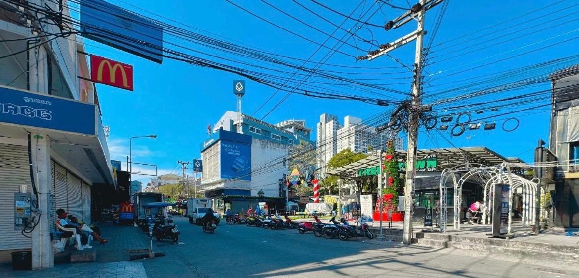 Studio Apartment Diana Estate Condominium Pattaya Bagian luar foto