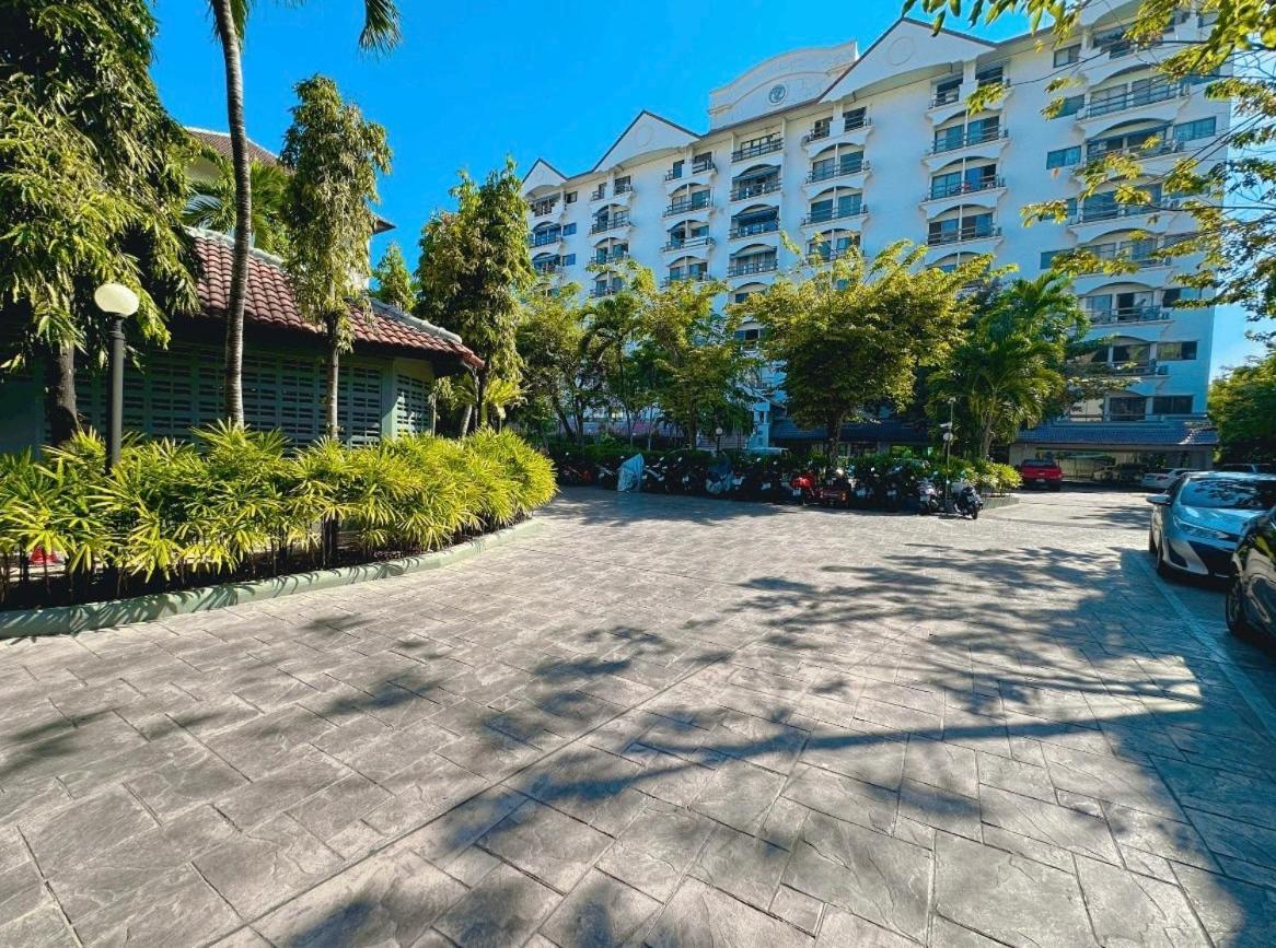 Studio Apartment Diana Estate Condominium Pattaya Bagian luar foto